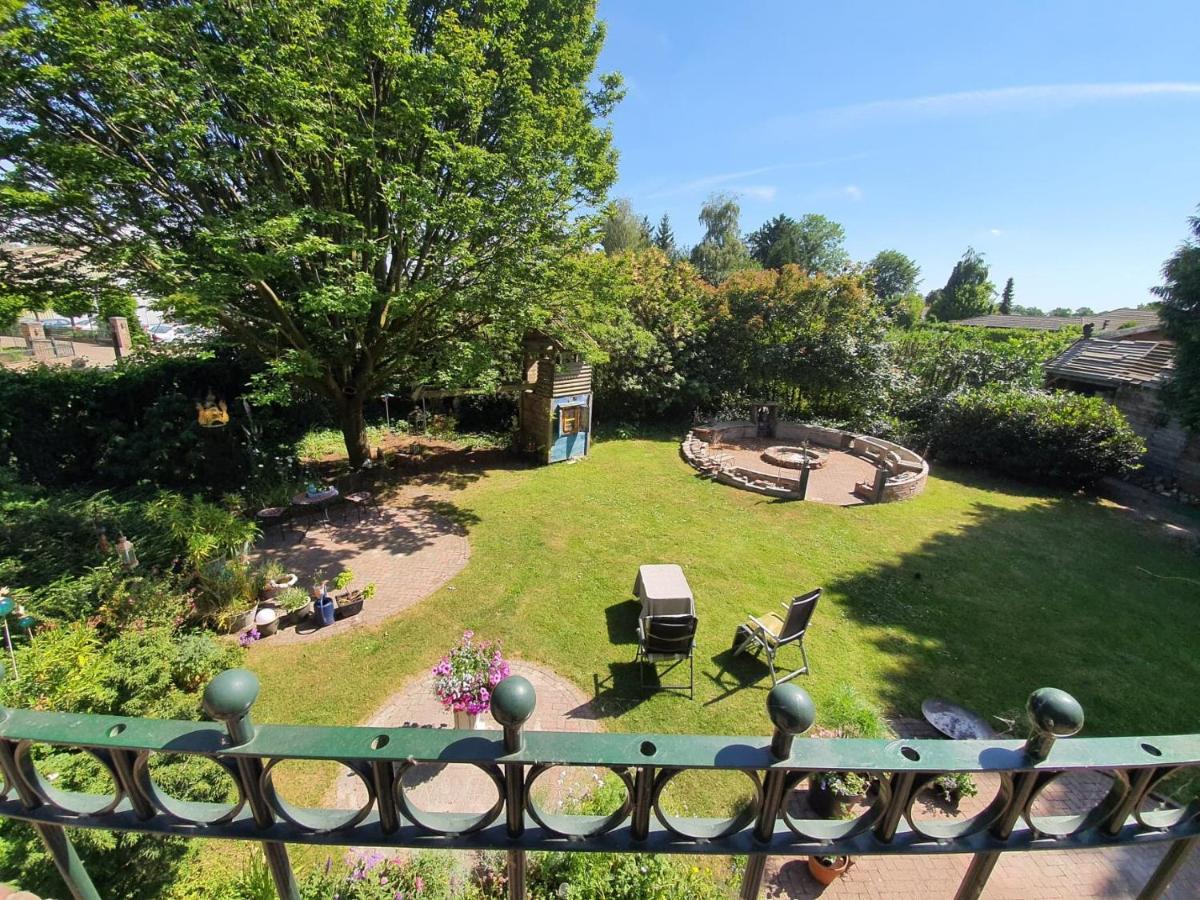 De Vliegende Vlinder Bed & Breakfast Nederweert Екстериор снимка