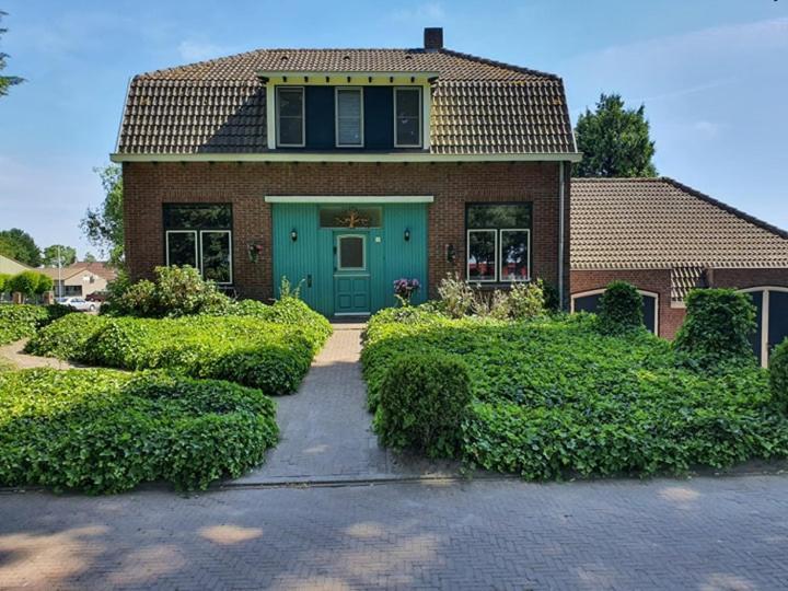 De Vliegende Vlinder Bed & Breakfast Nederweert Екстериор снимка